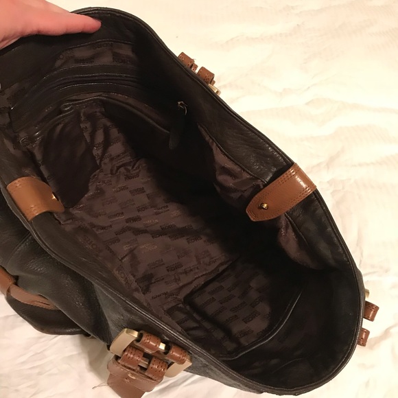 MICHAEL KORS PURSE - Picture 3 of 8